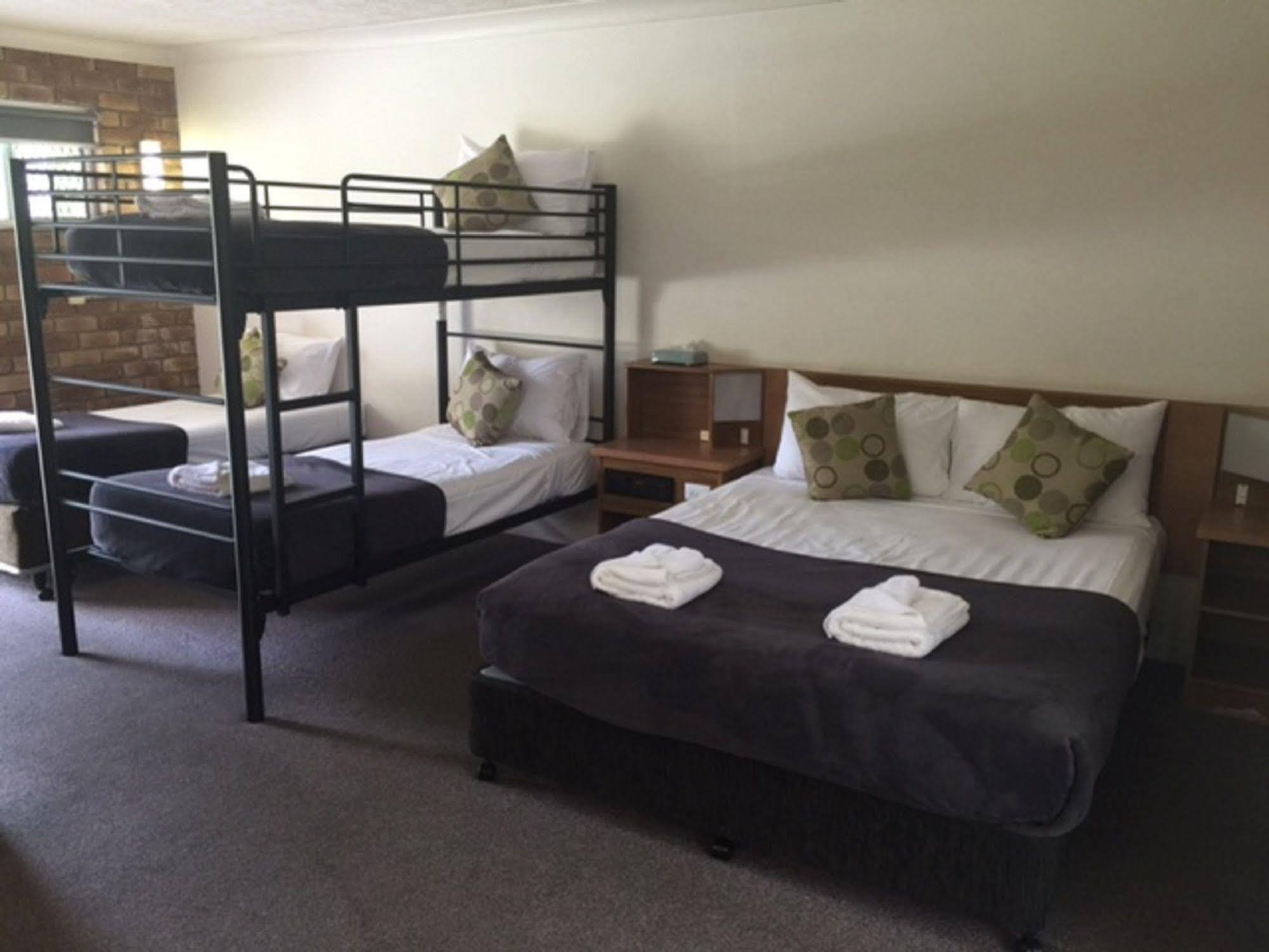 Coomera Motor Inn Gold Coast Extérieur photo